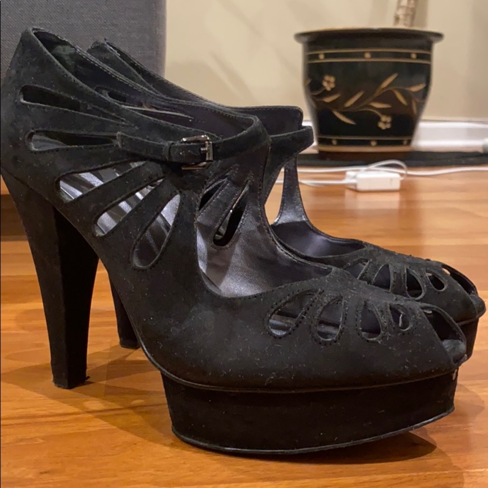 Nine West Black pumps